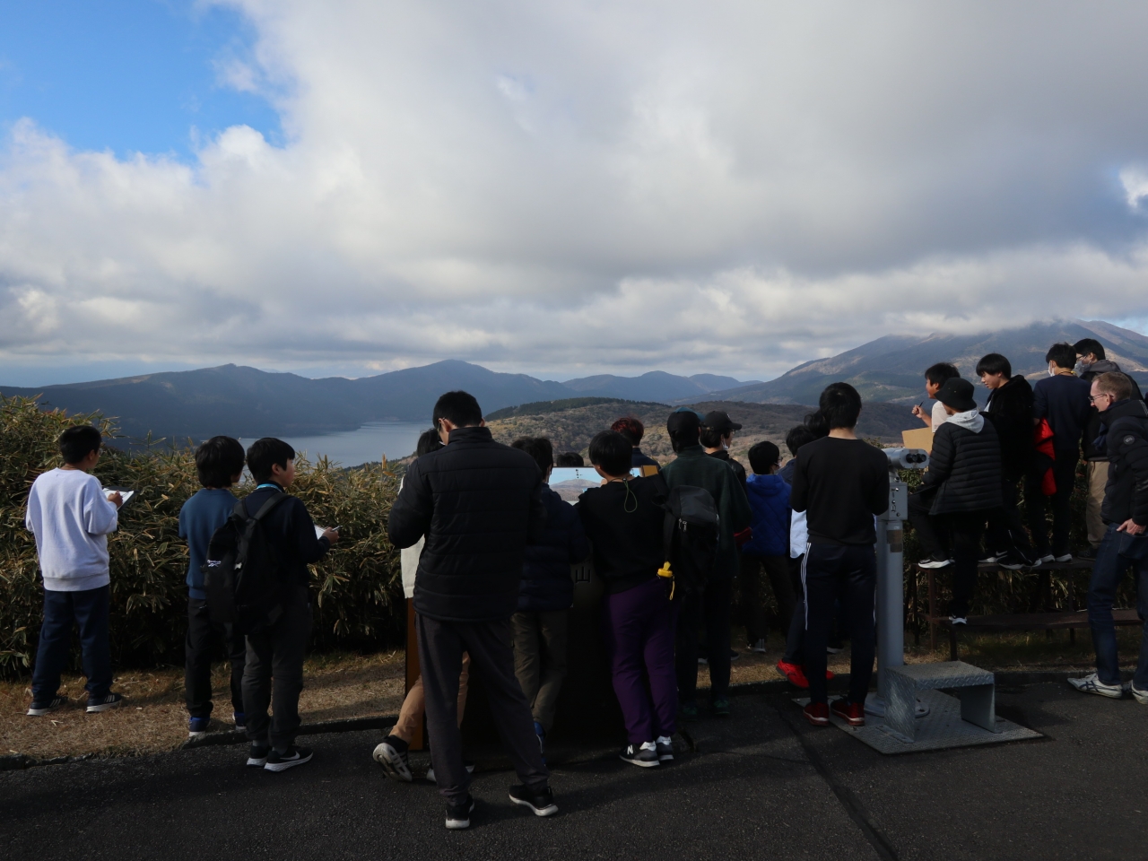 武蔵中学校の1年生が箱根ジオパークを訪れました