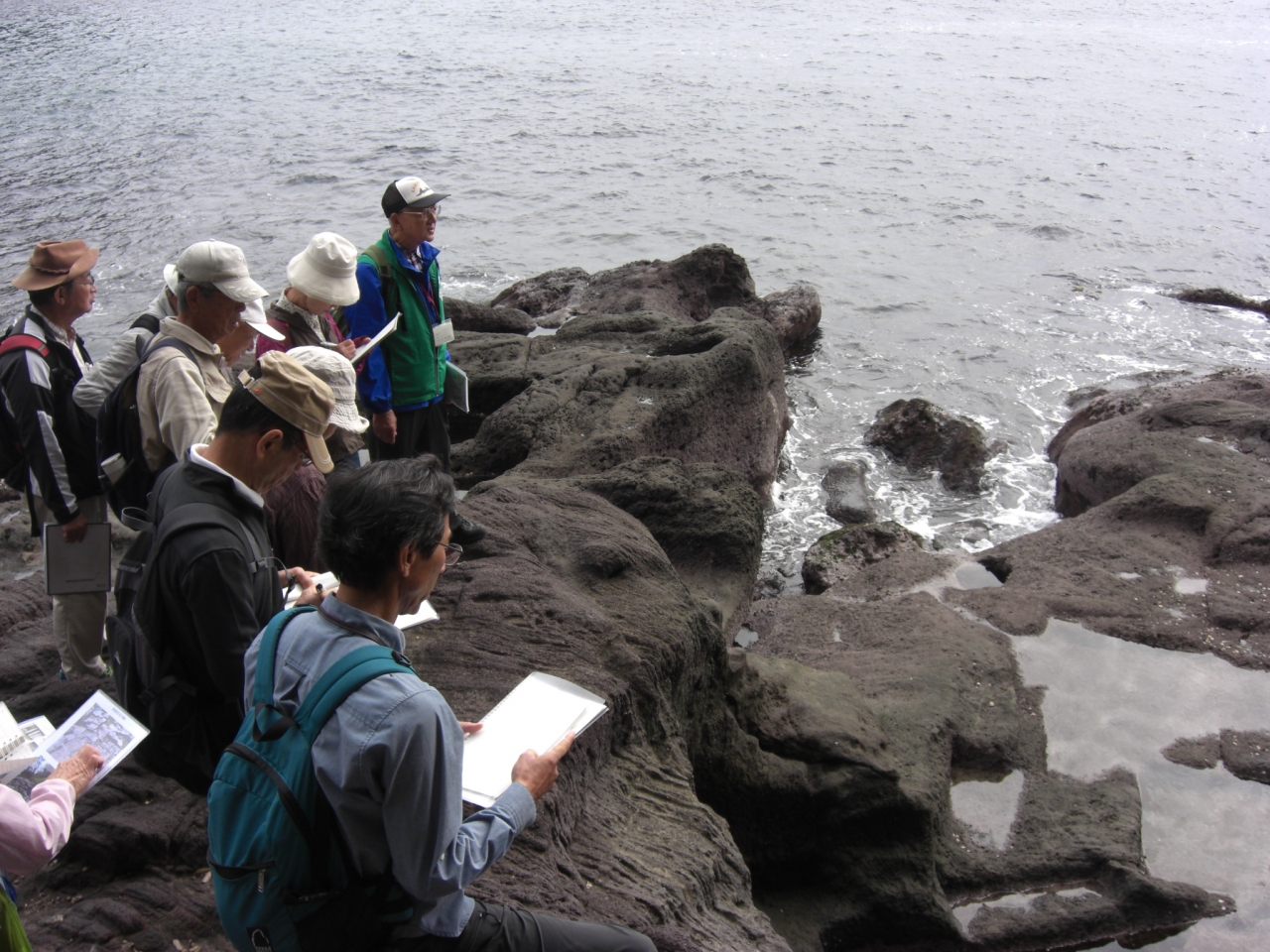 番場浦海岸（真鶴半島採石場跡）の解説